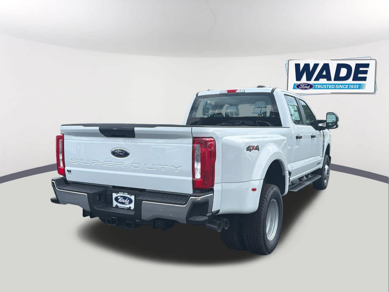 2026 Ford Super Duty F-350 DRW Pickup XL