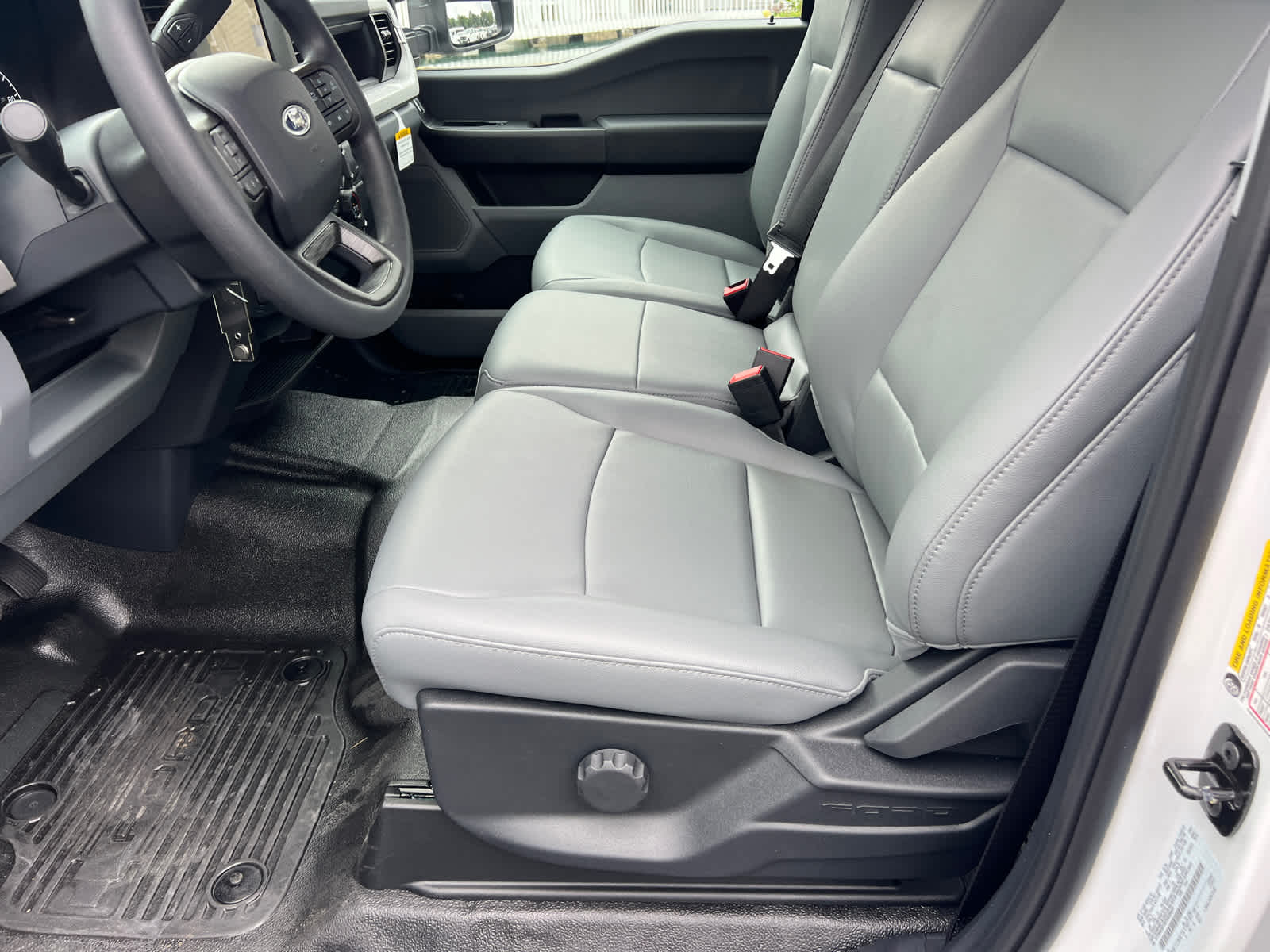 2026 Ford Super Duty F-350 DRW Pickup XL