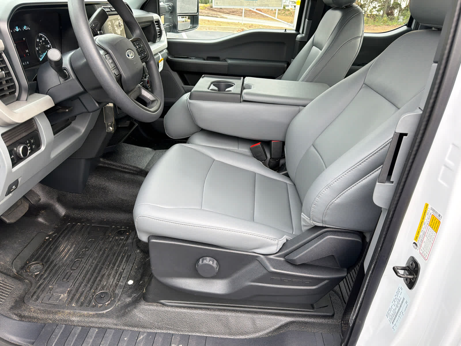 2024 Ford Super Duty F-350 SRW XL