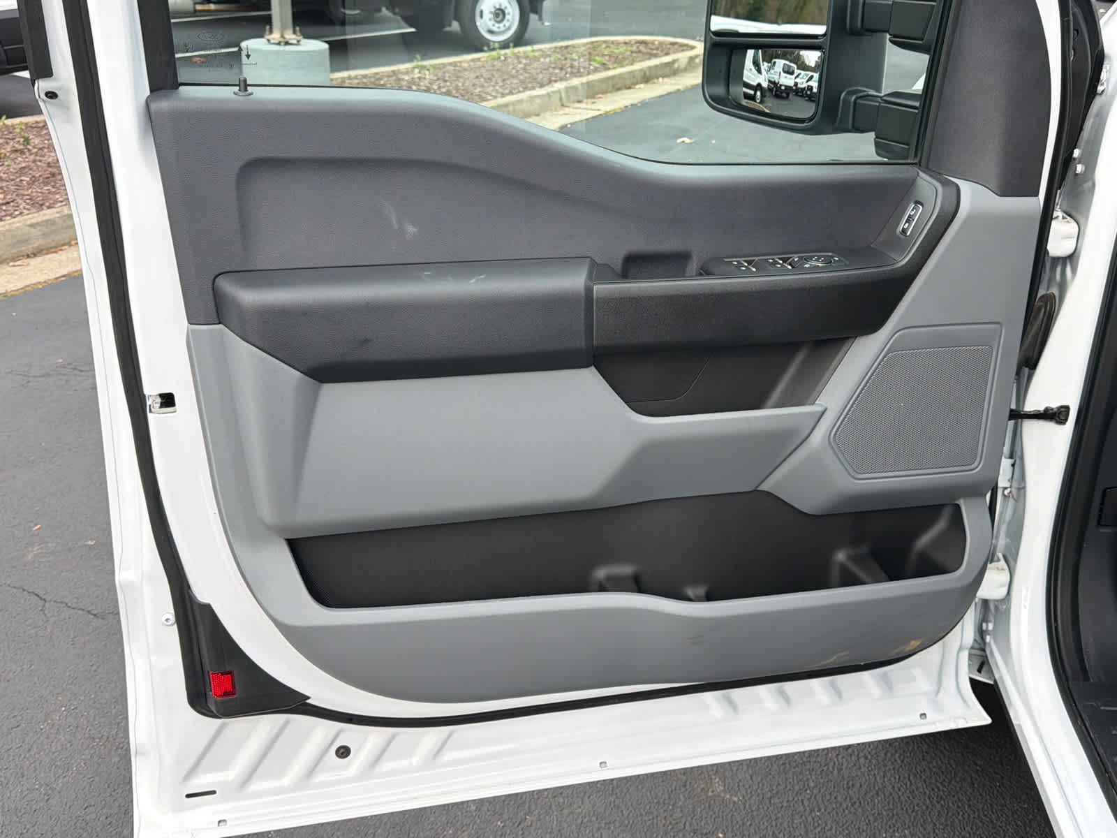 2024 Ford Super Duty F-350 SRW XL