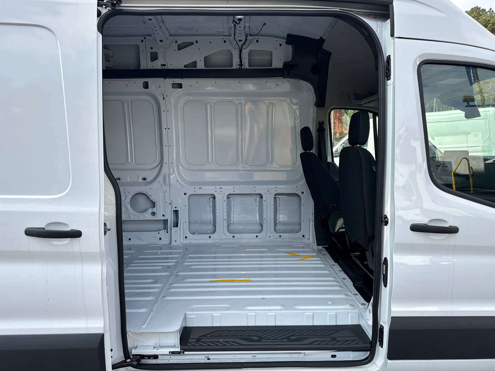 2025 Ford Transit T-350 148" Hi Rf 9950 GVWR RWD