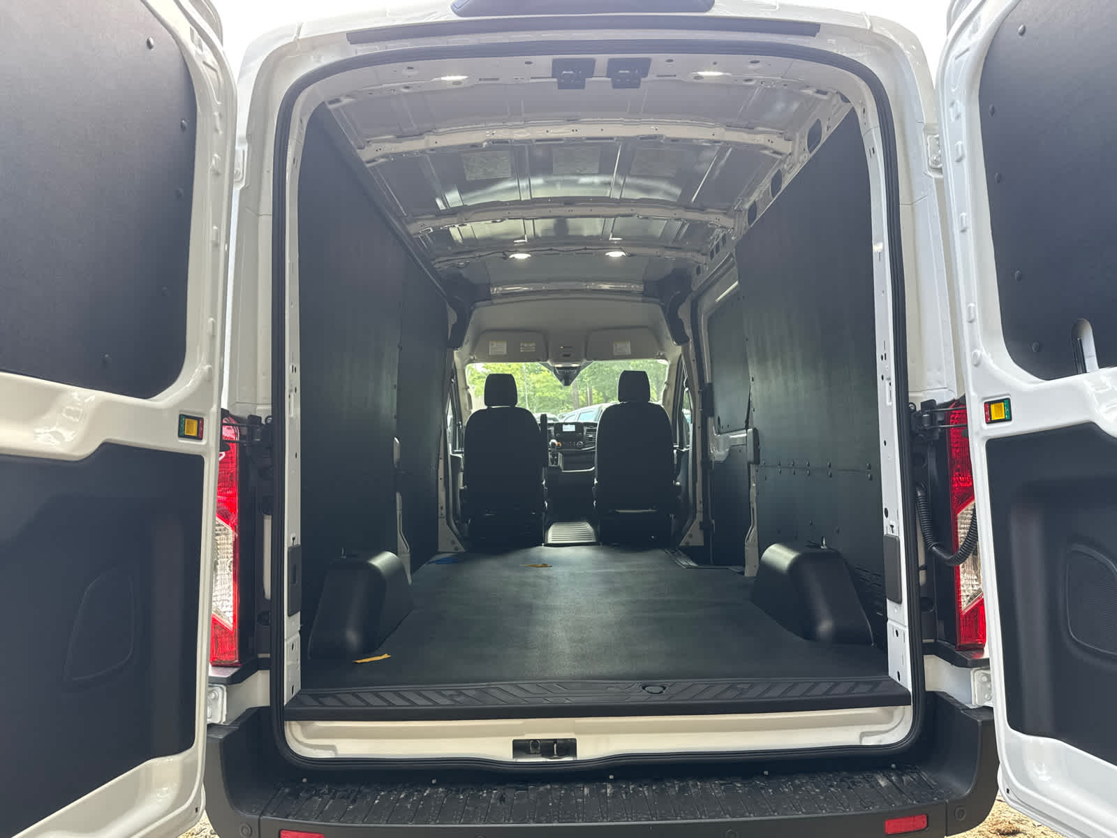 2025 Ford Transit Cargo Van