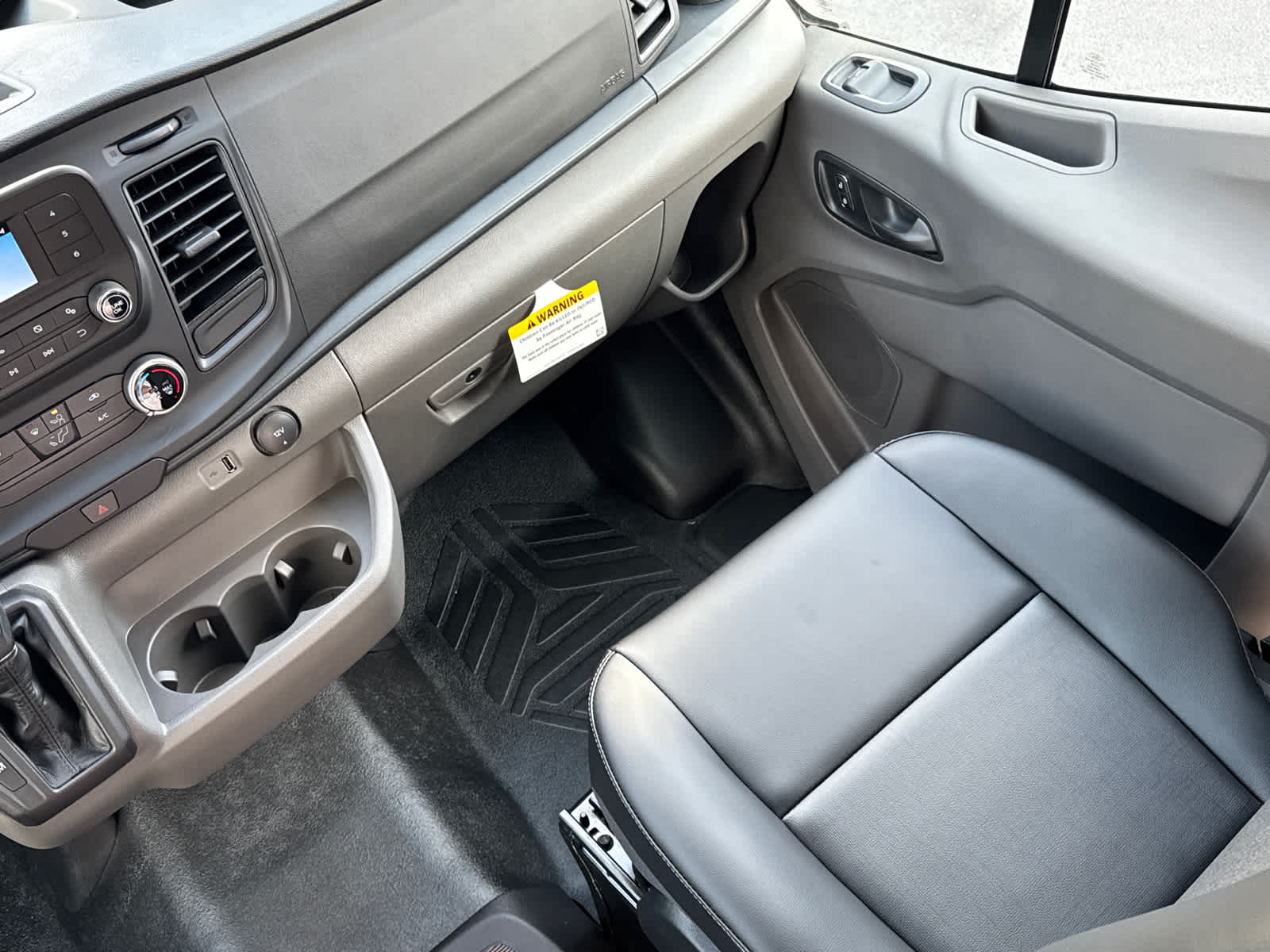 2025 Ford Transit T-250 148" Med Rf 9070 GVWR RWD