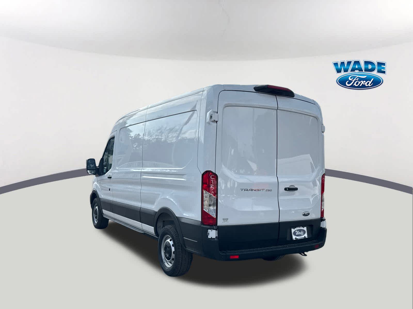 2025 Ford Transit T-250 148" Med Rf 9070 GVWR RWD