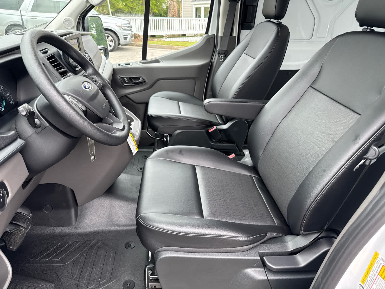 2023 Ford Transit Cargo Van T-250 148" Hi Rf 9070 GVWR RWD