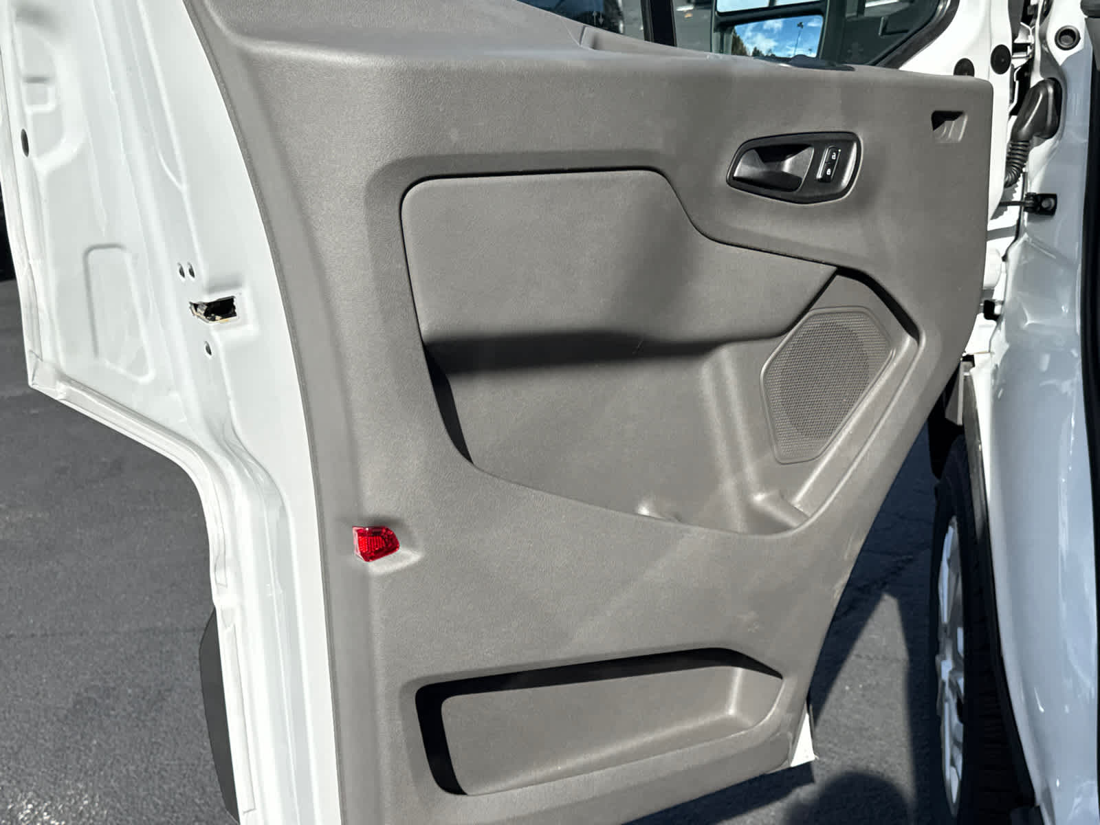 2024 Ford Transit T-250 130" Low Rf 9070 GVWR RWD