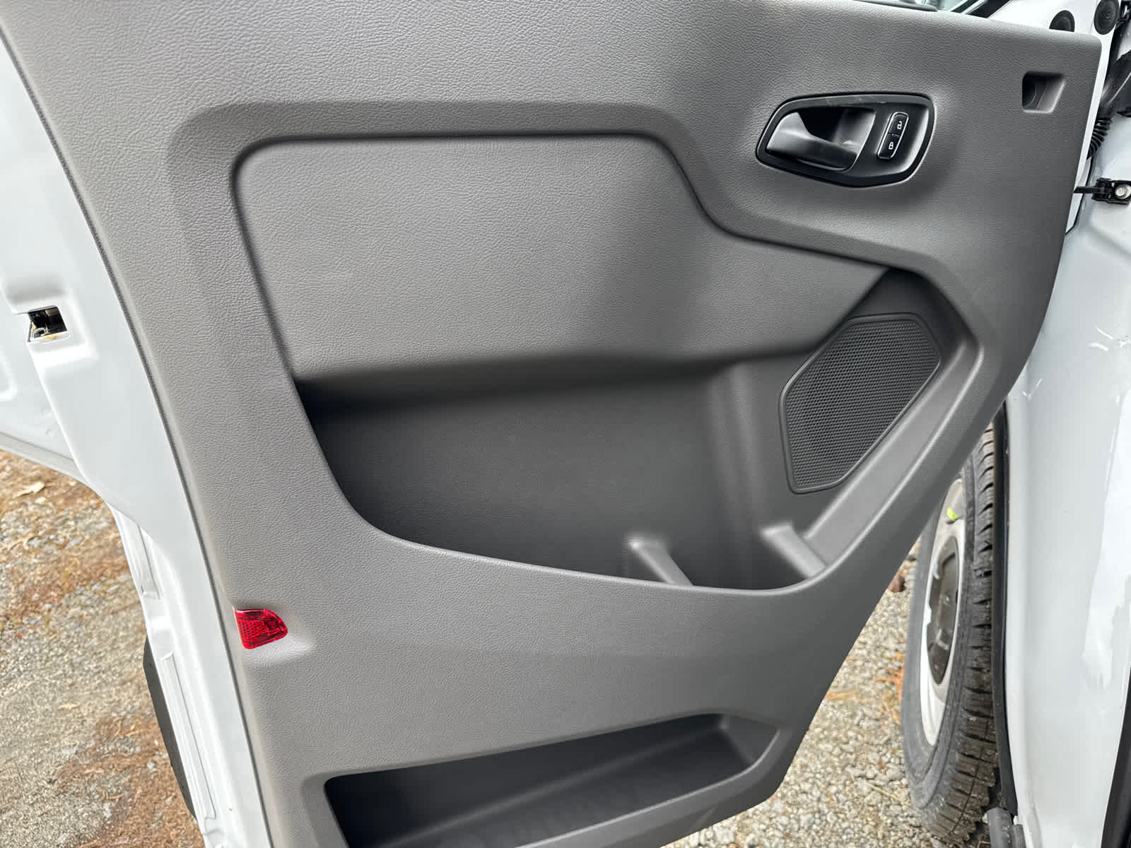 2025 Ford Transit T-250 130" Low Rf 9070 GVWR RWD