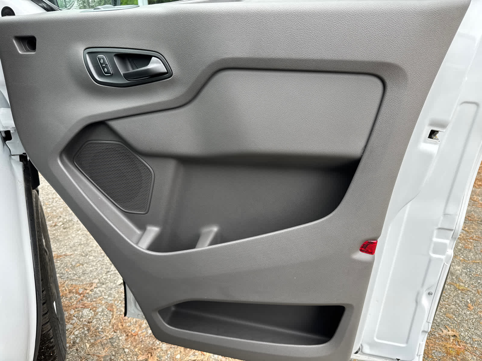 2025 Ford Transit T-250 130" Low Rf 9070 GVWR RWD