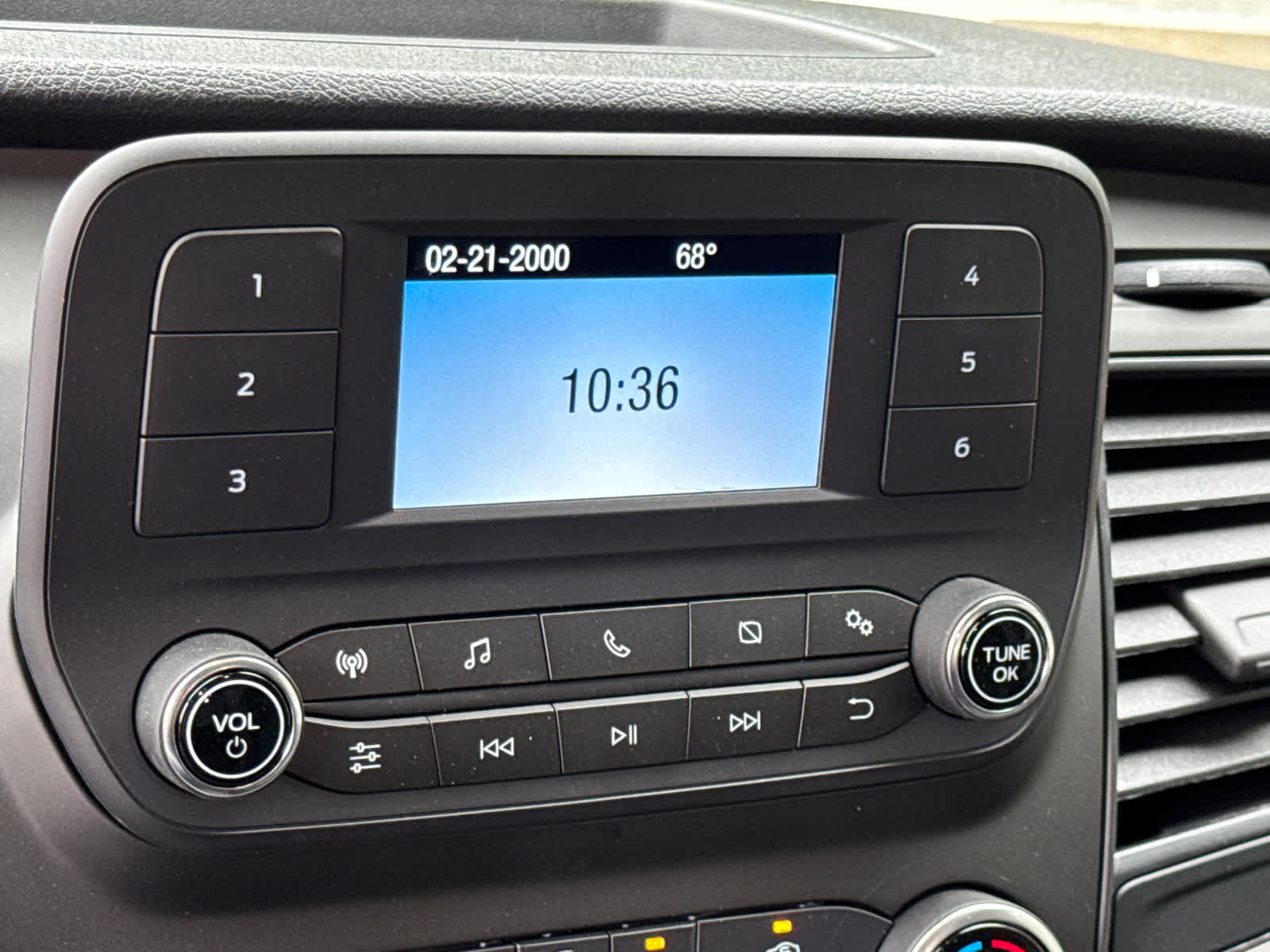 2025 Ford Transit T-250 130" Low Rf 9070 GVWR RWD