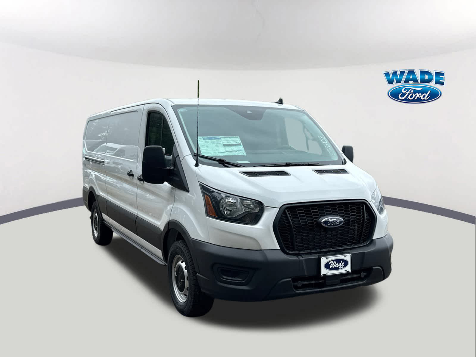 2025 Ford Transit T-250 130" Low Rf 9070 GVWR RWD