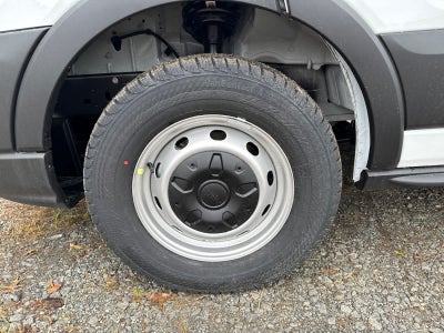 2025 Ford Transit T-250 130" Low Rf 9070 GVWR RWD