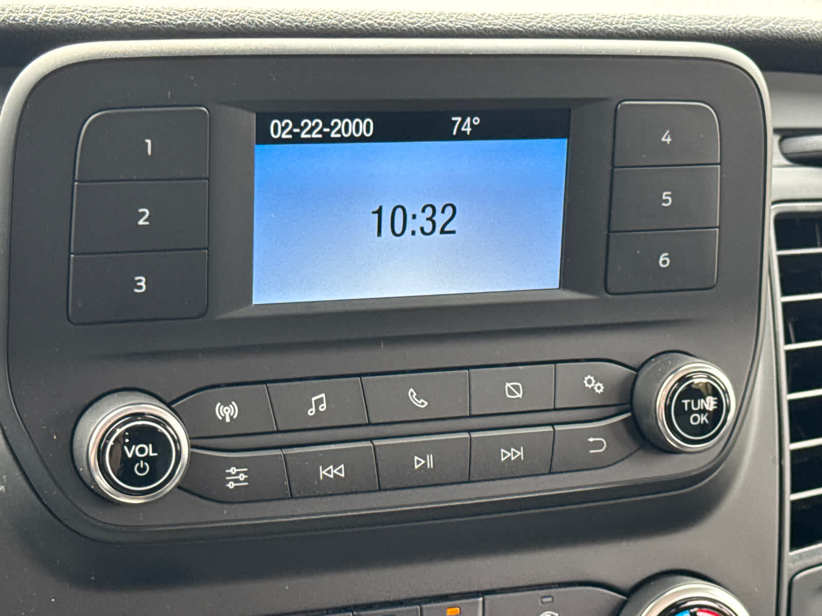 2025 Ford Transit T-250 130" Low Rf 9070 GVWR RWD