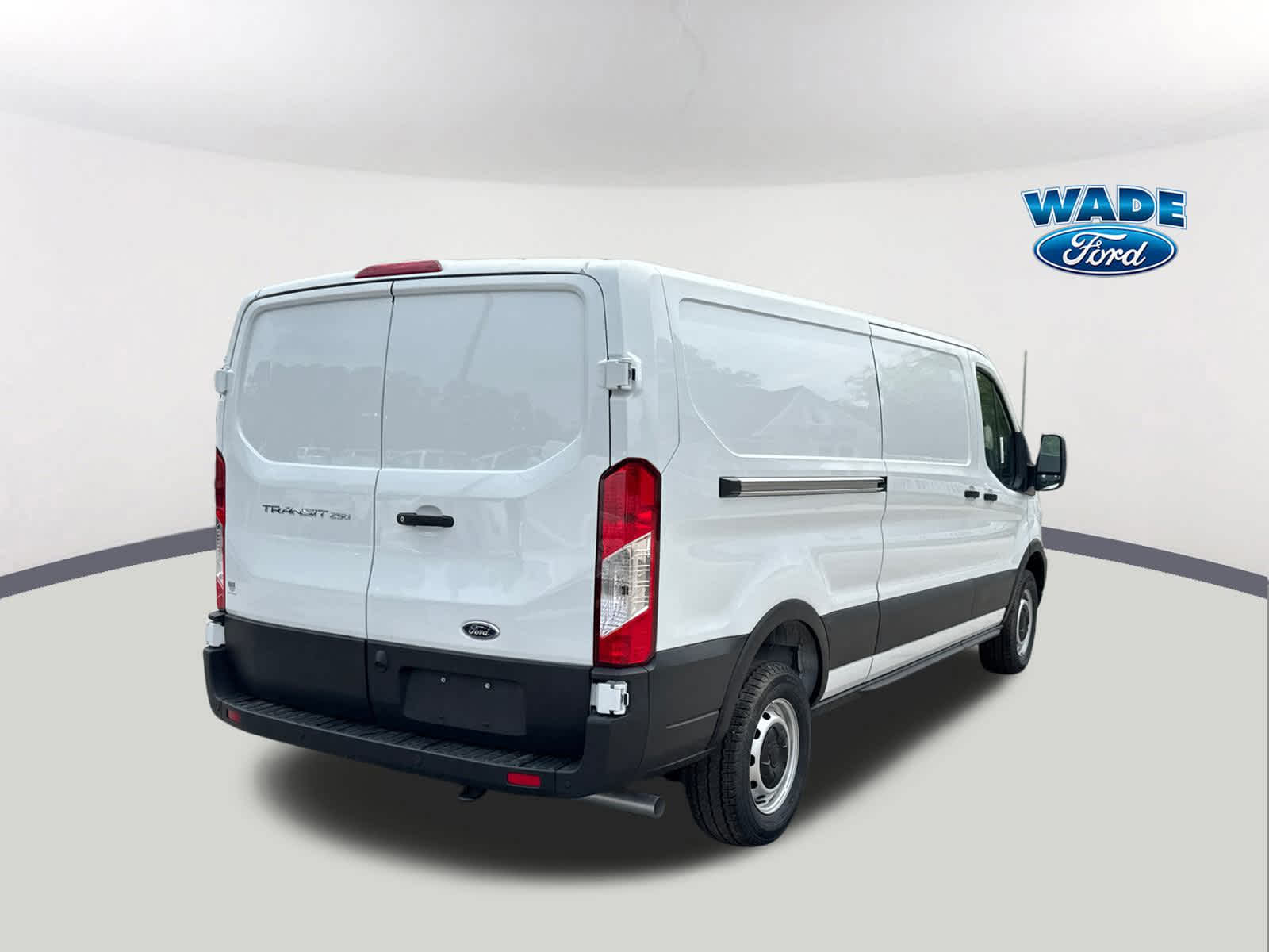 2025 Ford Transit T-250 130" Low Rf 9070 GVWR RWD