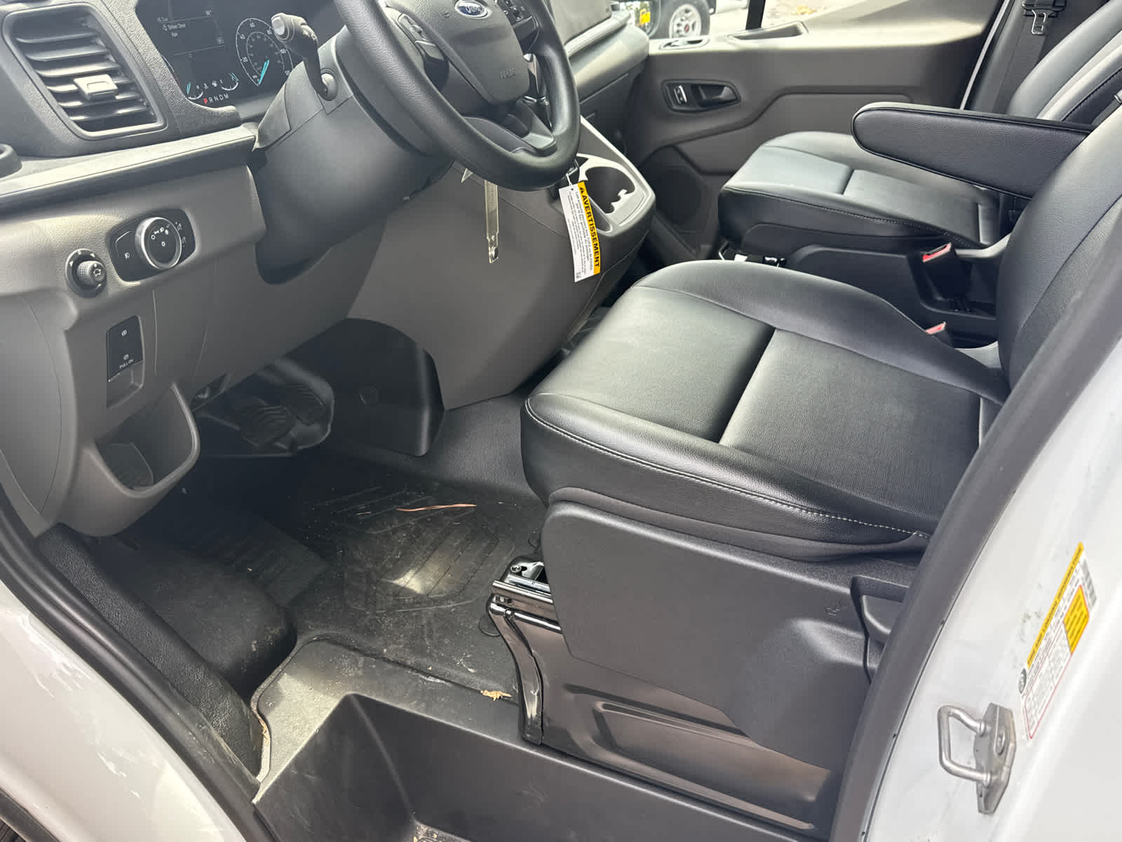 2023 Ford Transit T-250 130" Low Rf 9070 GVWR RWD