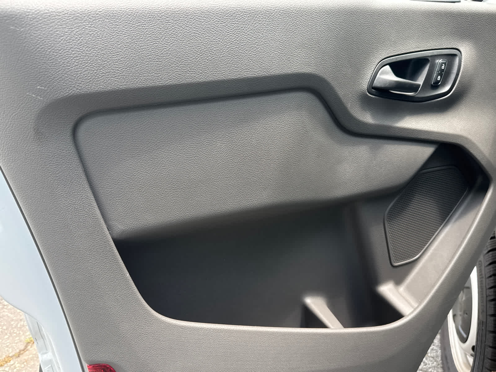 2023 Ford Transit T-250 130" Low Rf 9070 GVWR RWD