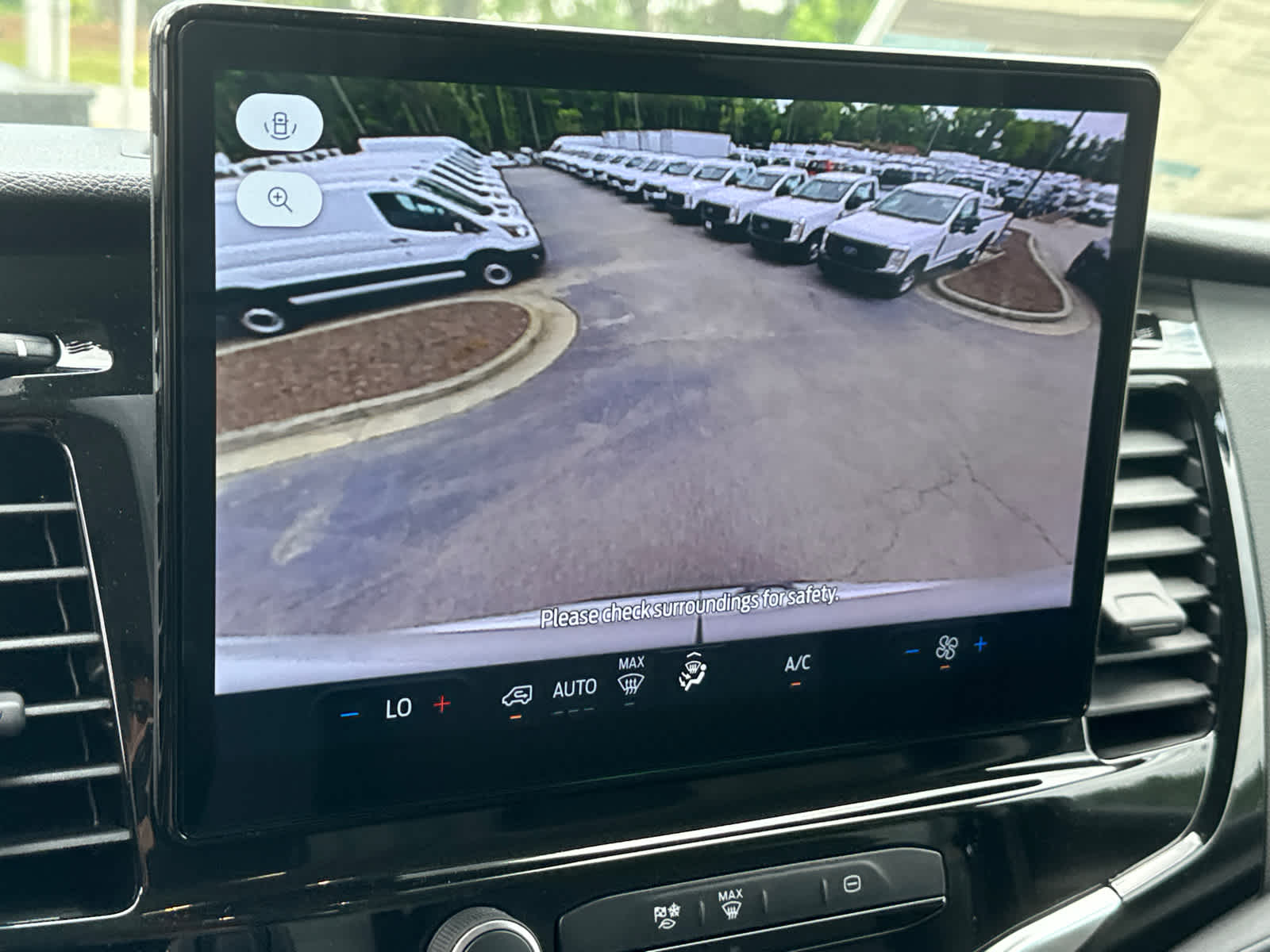 2023 Ford Transit T-250 130" Med Rf 9070 GVWR AWD