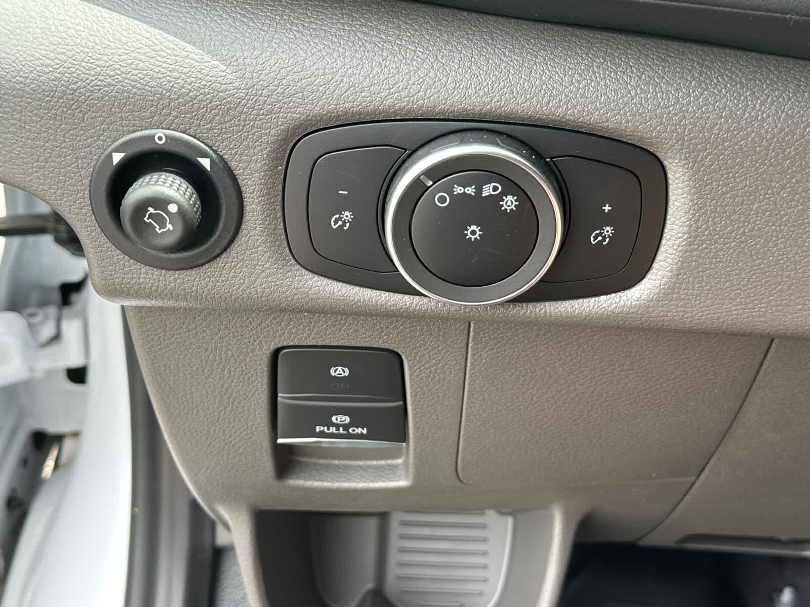 2023 Ford Transit T-250 130" Med Rf 9070 GVWR AWD