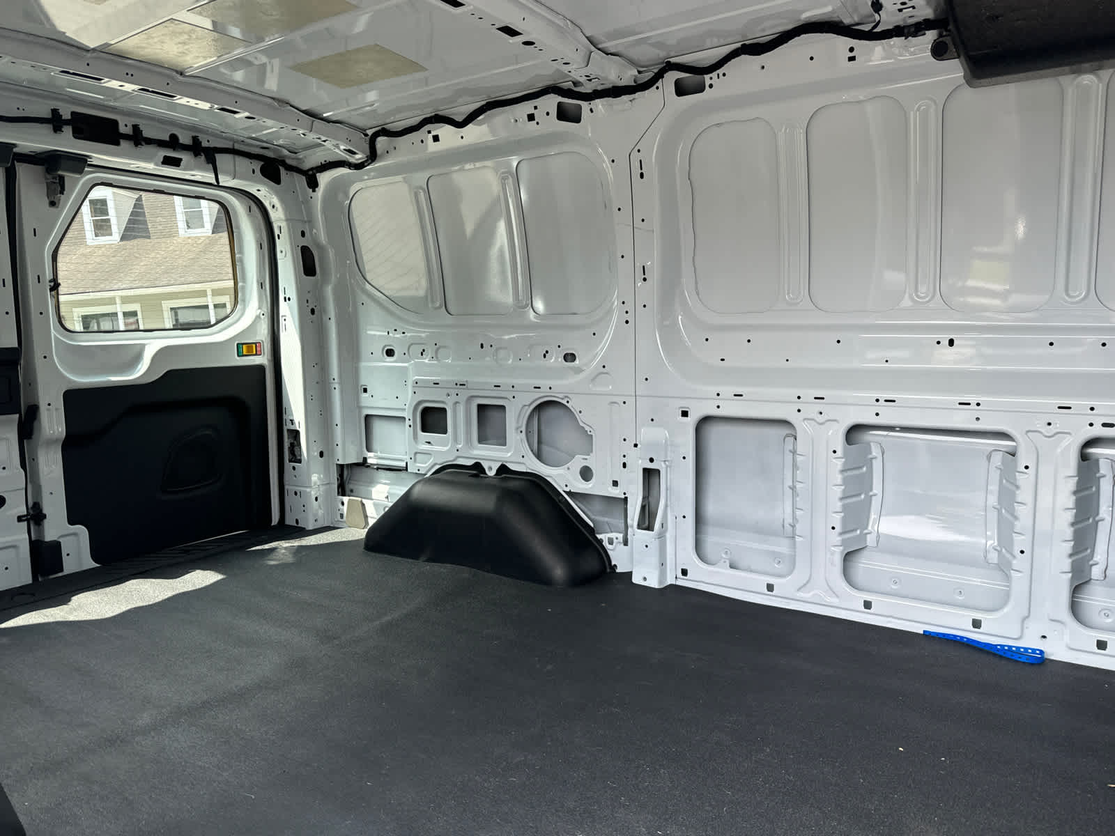 2023 Ford Transit T-350 130" Low Rf 9500 GVWR RWD