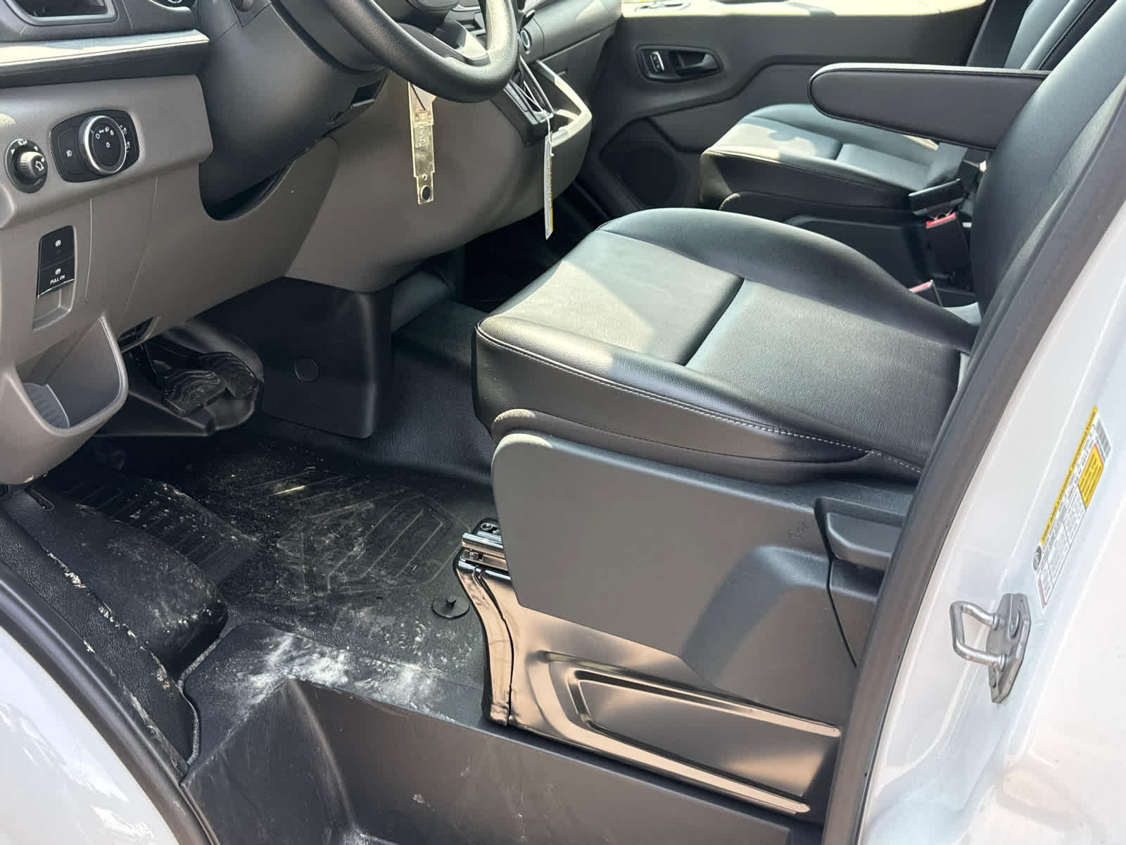 2023 Ford Transit T-350 130" Low Rf 9500 GVWR RWD