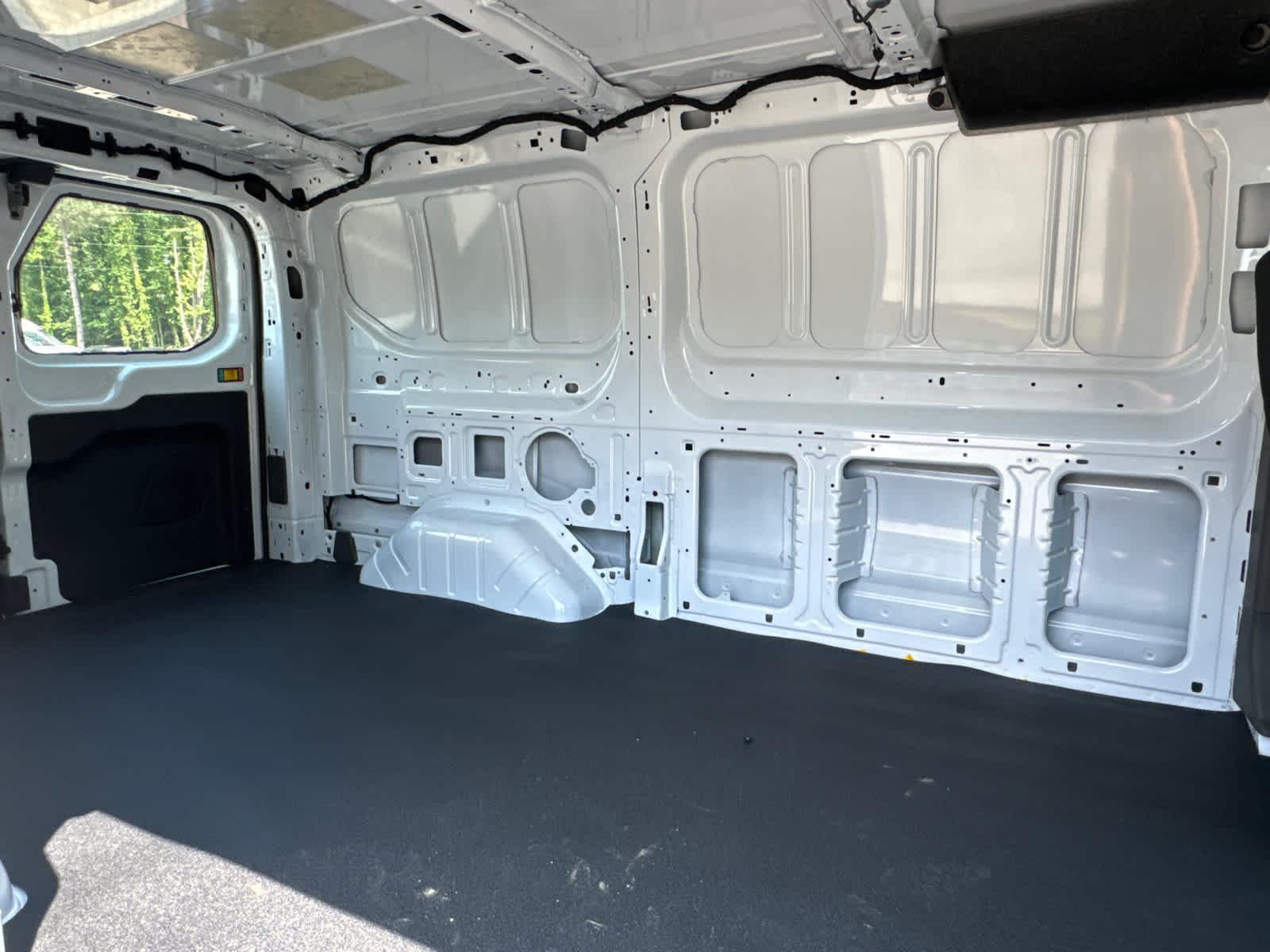 2023 Ford Transit T-350 130" Low Rf 9500 GVWR RWD