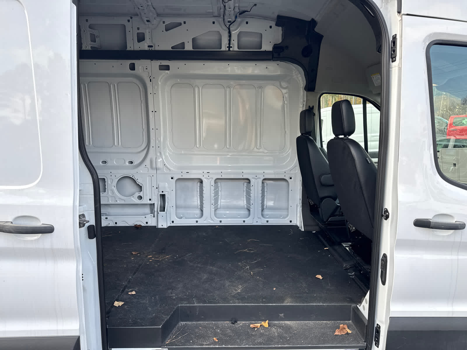 2024 Ford Transit T-350 148" EL Hi Rf 9500 GVWR RWD