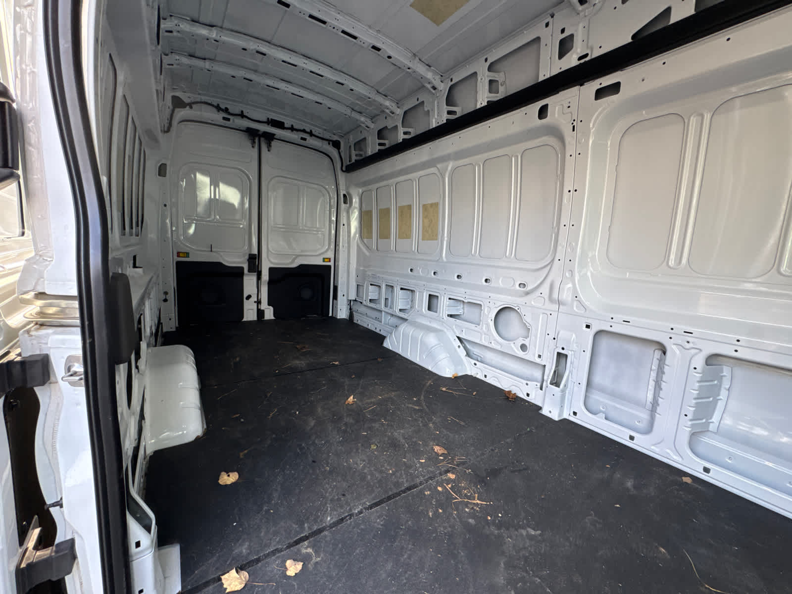 2024 Ford Transit T-350 148" EL Hi Rf 9500 GVWR RWD