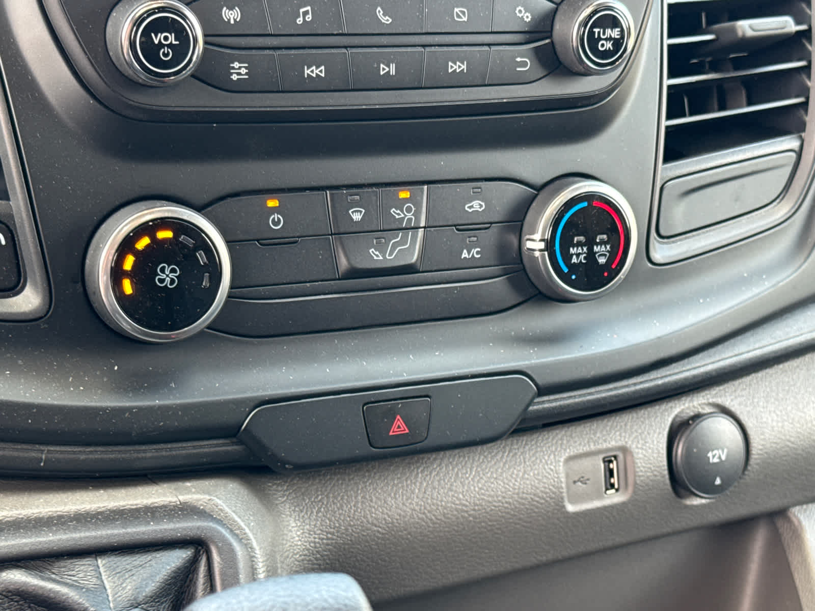 2024 Ford Transit T-350 148" EL Hi Rf 9500 GVWR RWD