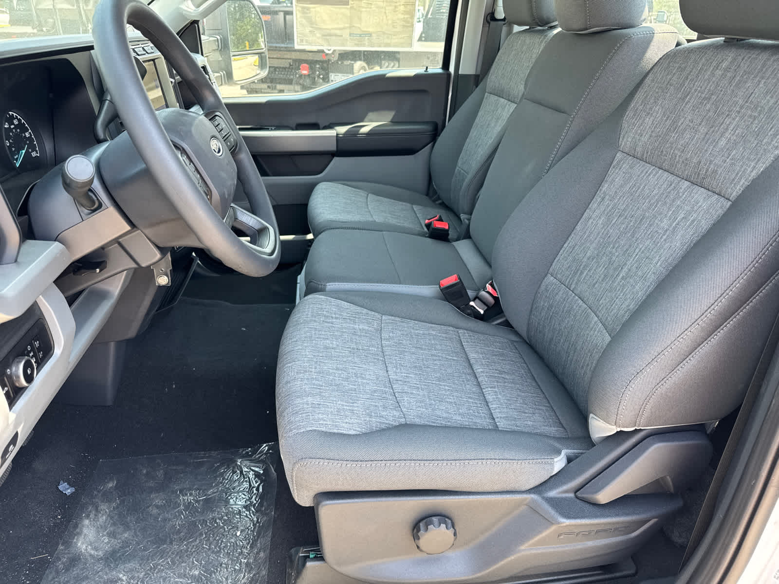 2023 Ford Super Duty F-350 SRW XL