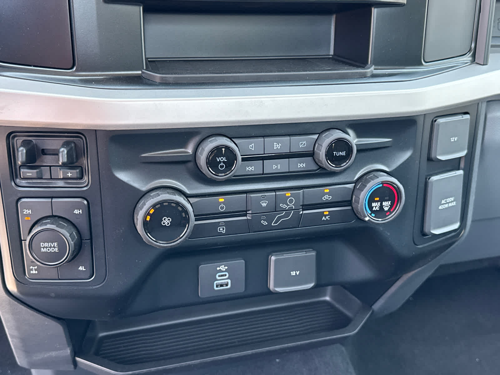 2023 Ford Super Duty F-350 SRW XL