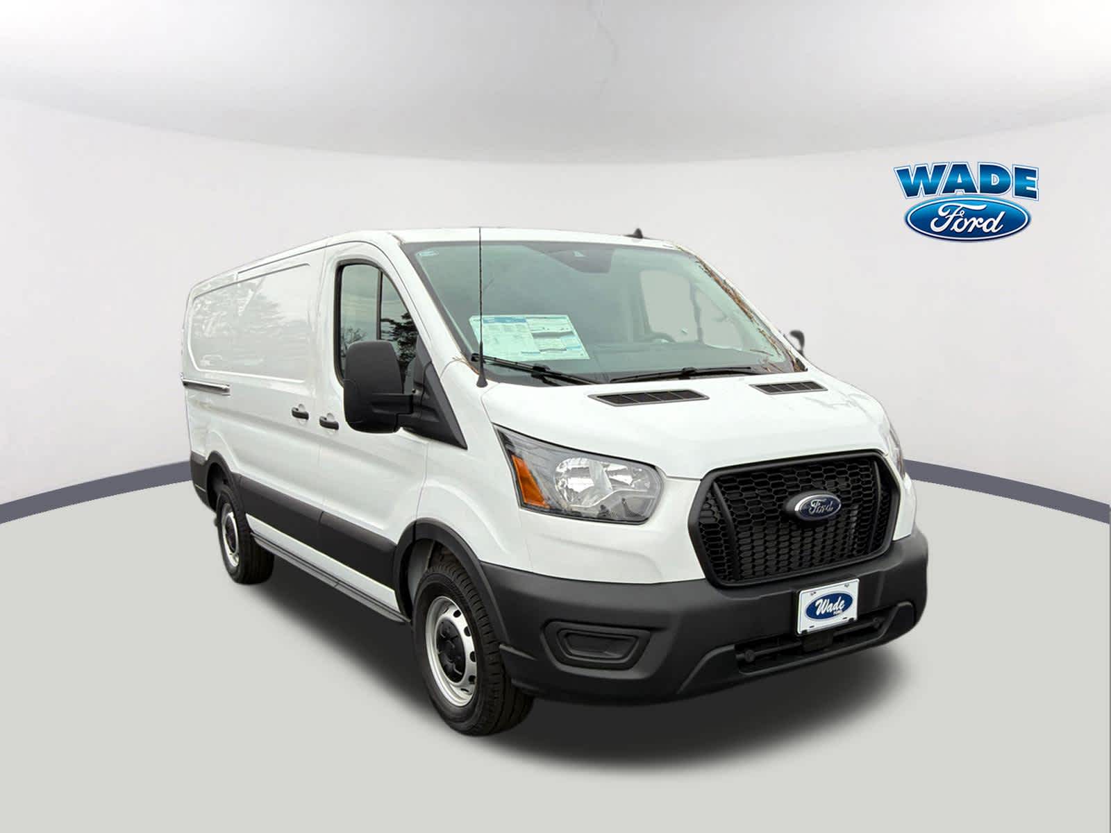 2024 Ford Transit T-150 130" Low Rf 8670 GVWR RWD