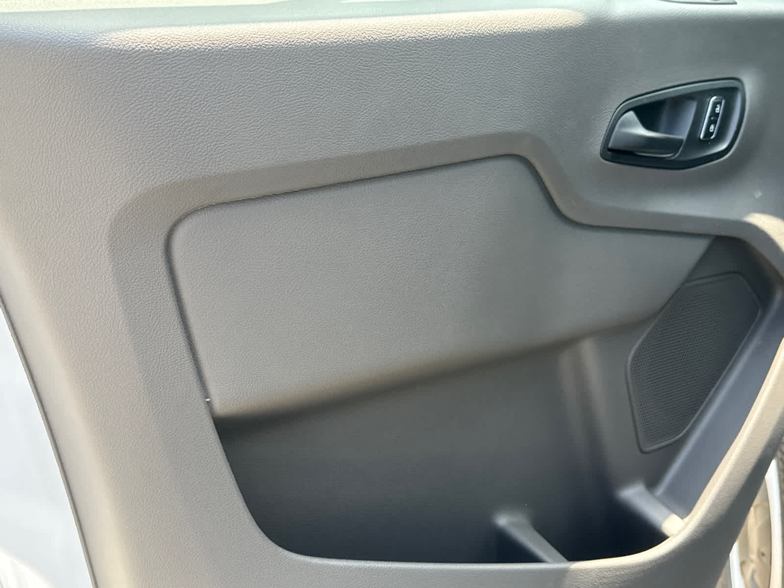 2023 Ford Transit T-150 130" Low Rf 8670 GVWR RWD