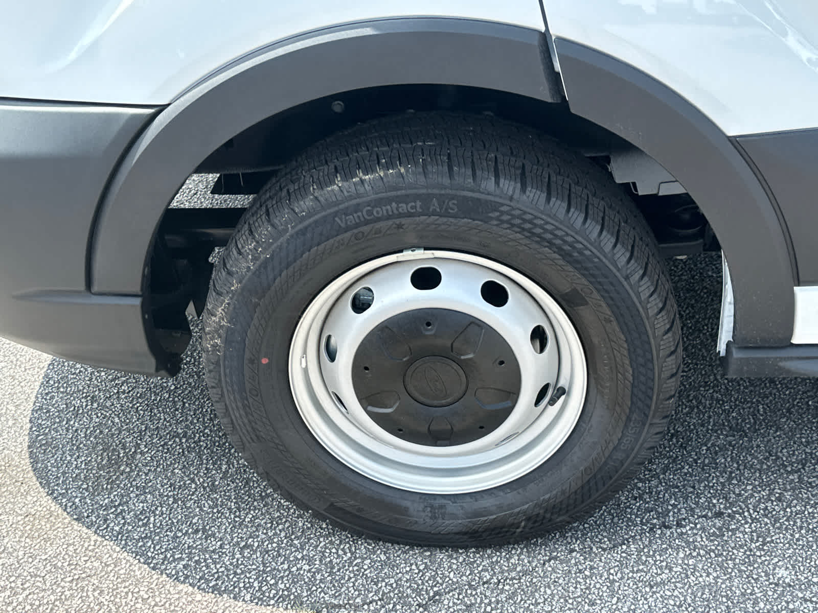 2023 Ford Transit T-150 130" Low Rf 8670 GVWR RWD