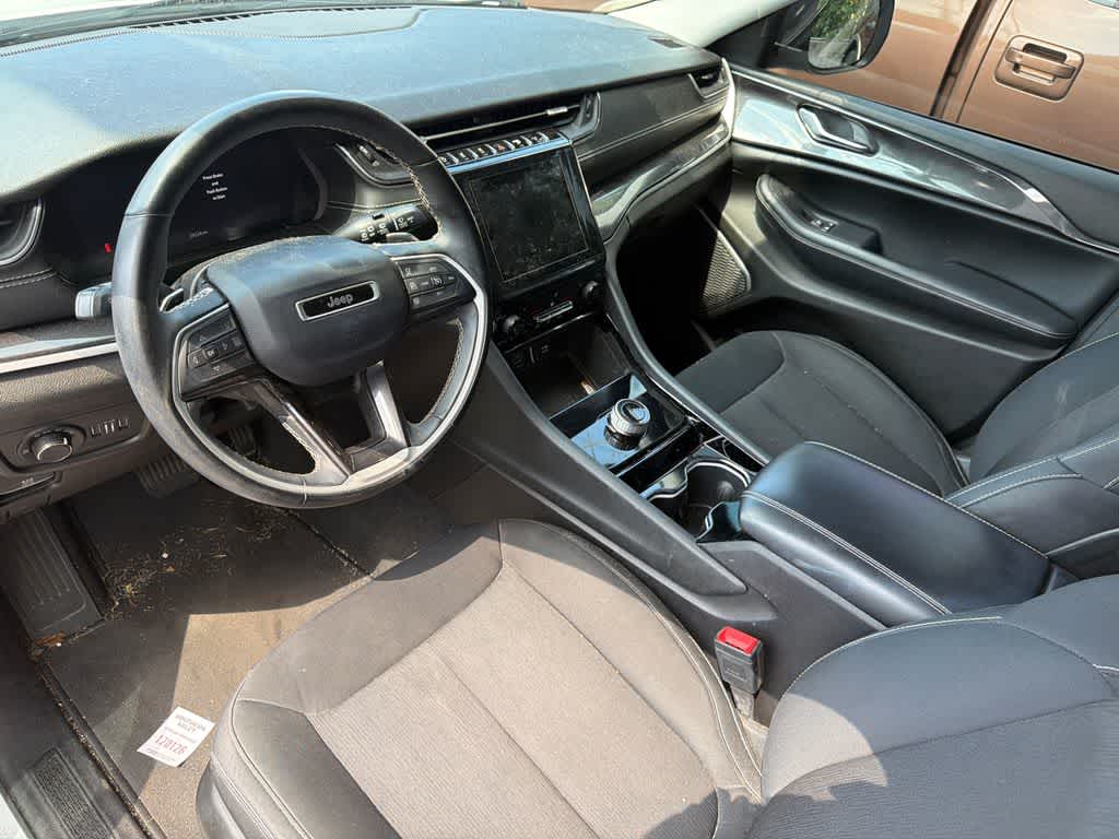 2022 Jeep Grand Cherokee Laredo