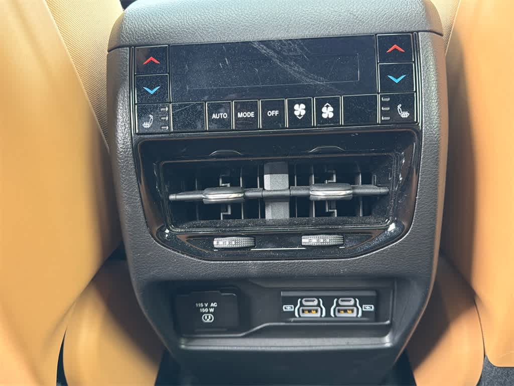 2023 Jeep Grand Cherokee Summit