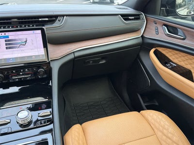 2023 Jeep Grand Cherokee Summit