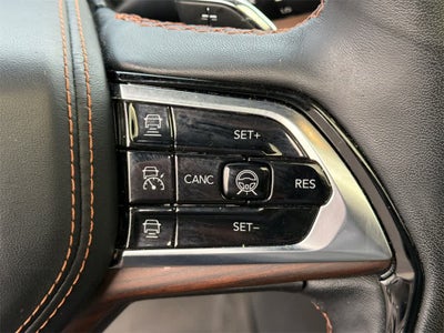 2023 Jeep Grand Cherokee Summit