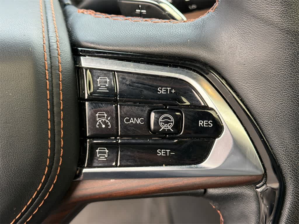 2023 Jeep Grand Cherokee Summit