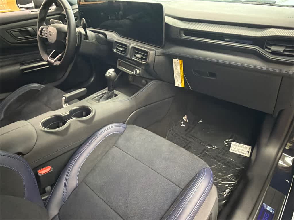 2025 Ford Mustang Dark Horse