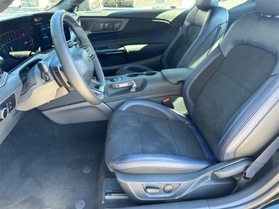 2025 Ford Mustang Dark Horse