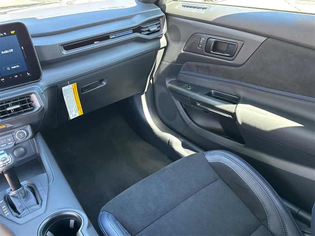 2025 Ford Mustang Dark Horse