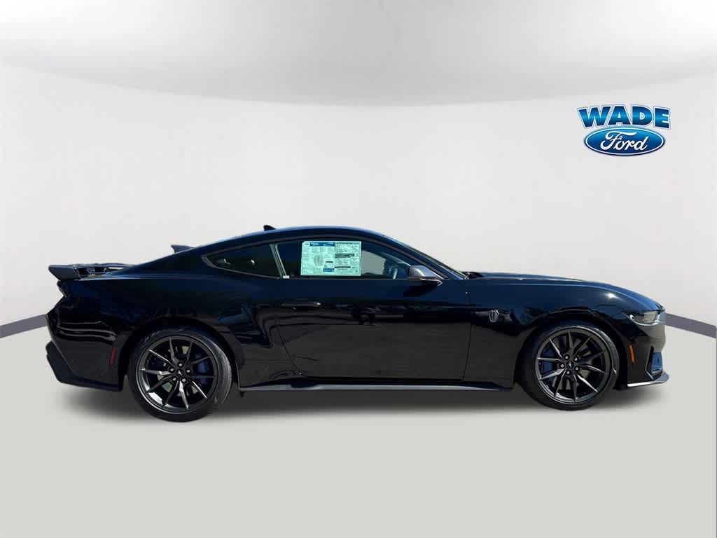 2025 Ford Mustang Dark Horse