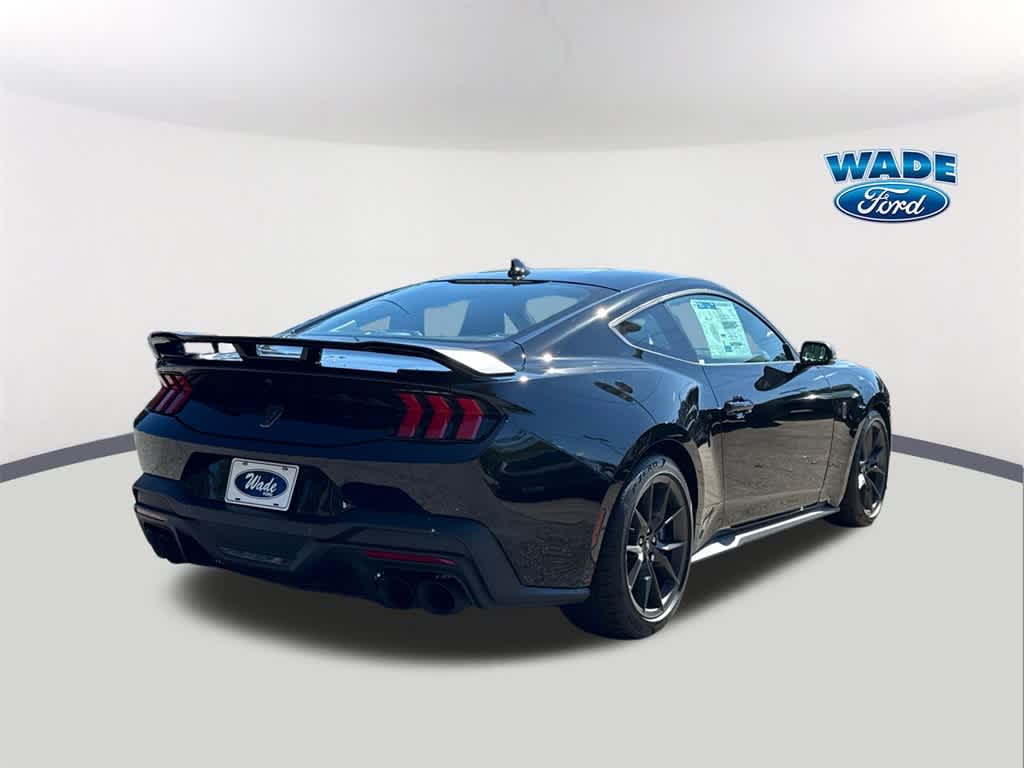 2025 Ford Mustang Dark Horse