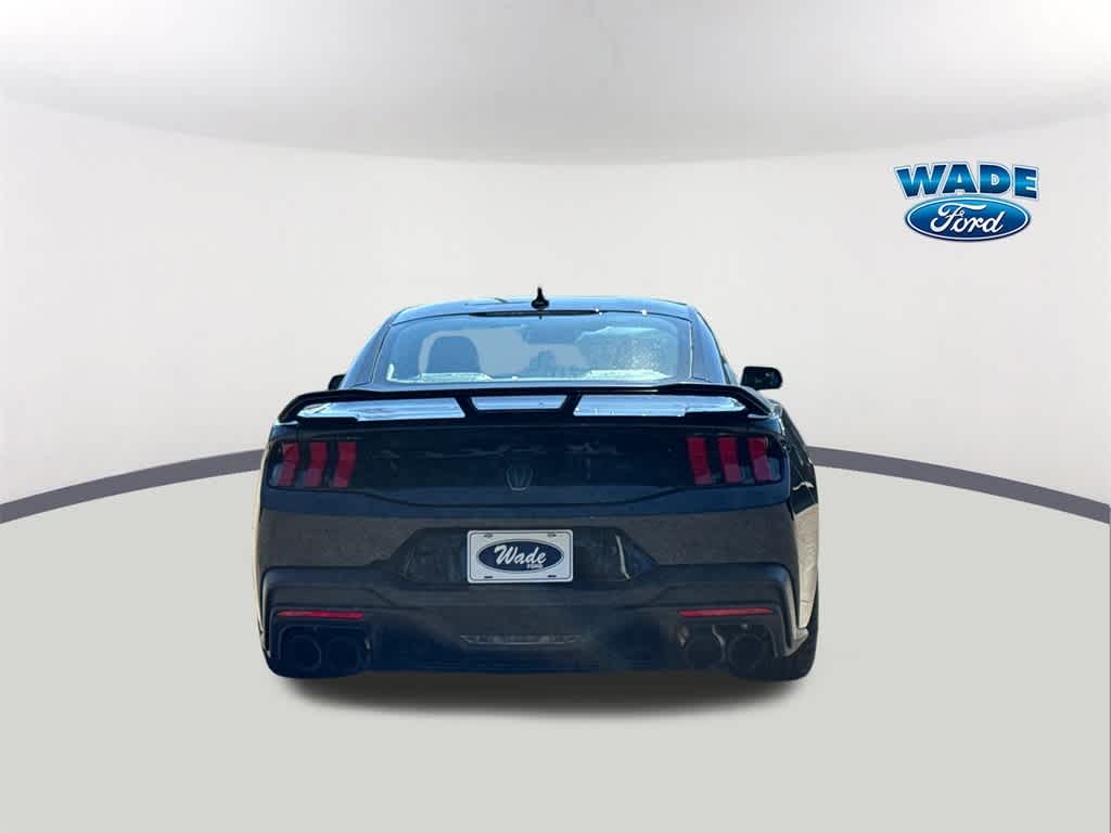 2025 Ford Mustang Dark Horse