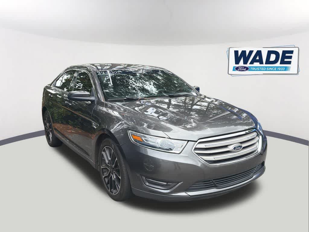 2017 Ford Taurus SEL