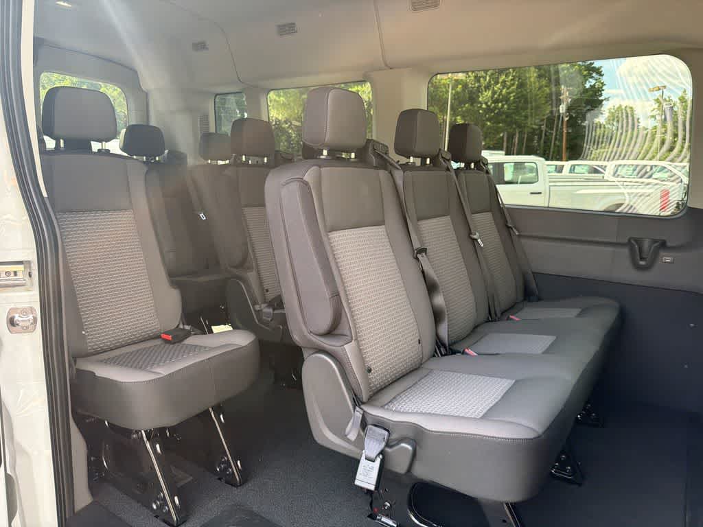2026 Ford Transit Passenger Wagon XLT
