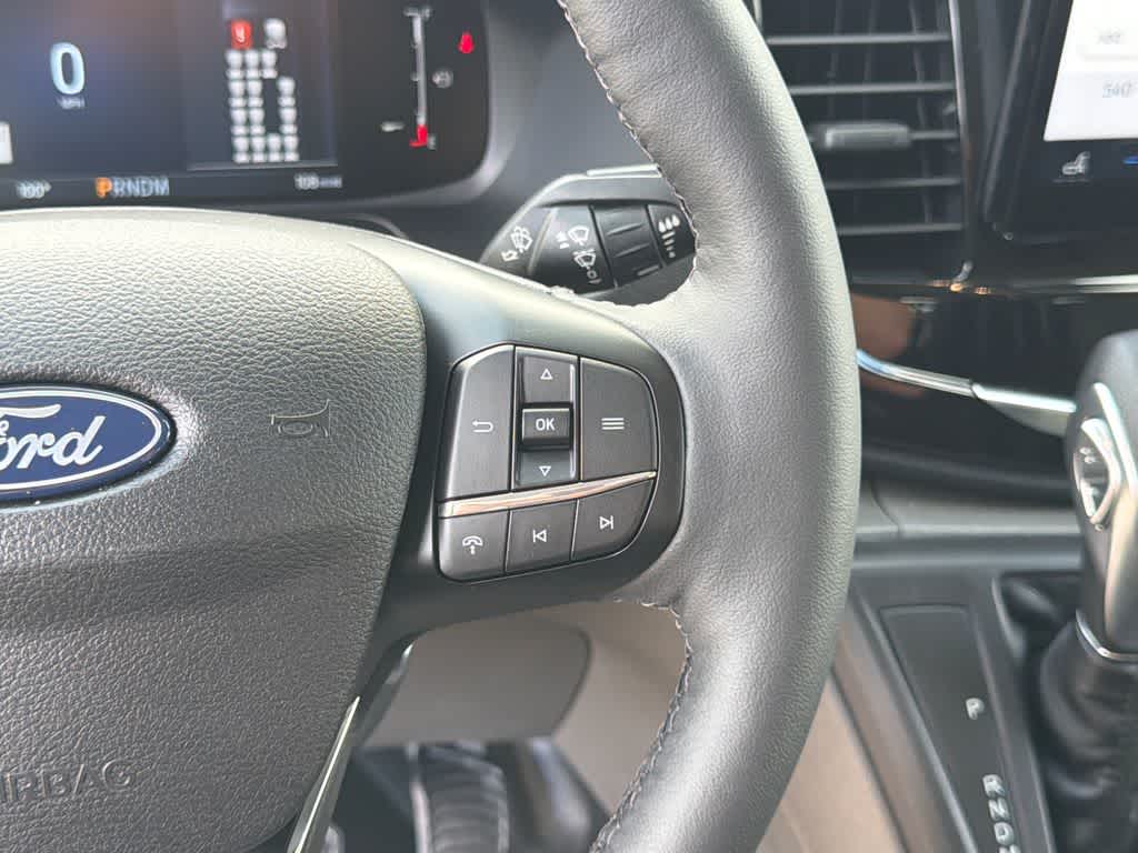 2026 Ford Transit Passenger Wagon XLT