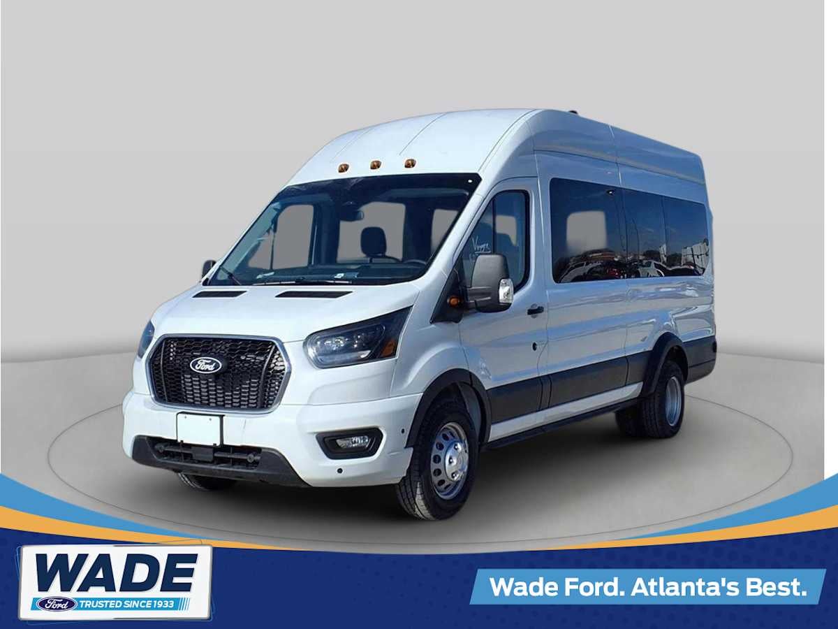 2026 Ford Transit Passenger Wagon XLT