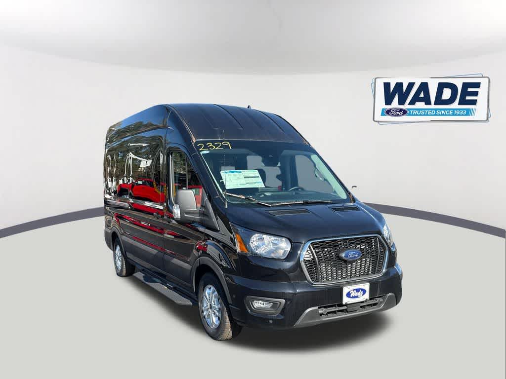 2024 Ford Transit Passenger Wagon XLT
