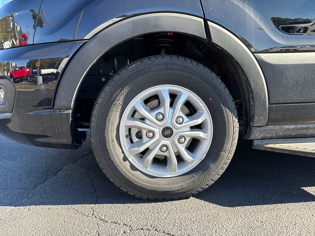 2024 Ford Transit Passenger Wagon XLT