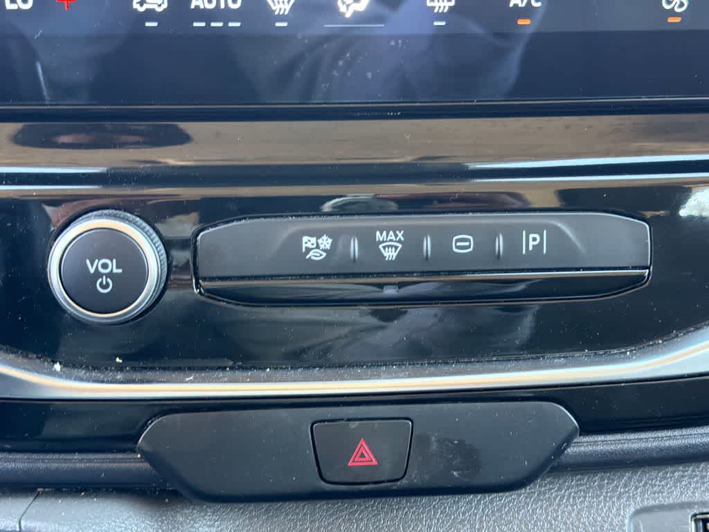 2024 Ford Transit Passenger Wagon XLT